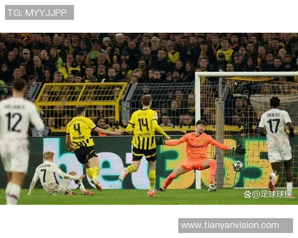 多特蒙德球迷引发骚乱欧冠客场禁赛三场并罚款五十万欧元